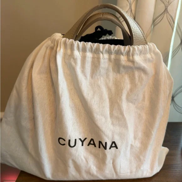 Cuyana Mini System Tote - Picture 8 of 8